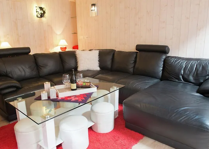 Beautiful In Belgium With Jacuzzi Daire