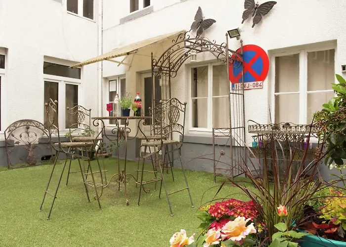 Beautiful In Belgium With Jacuzzi Daire *